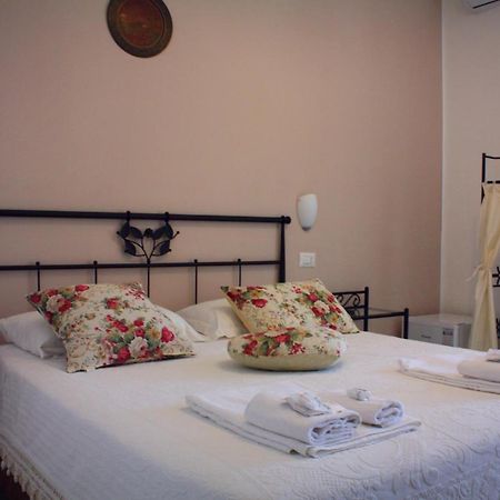 Vila Sejuda Hotel Peschici Kültér fotó