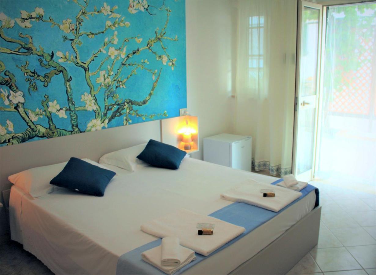 Vila Sejuda Hotel Peschici Kültér fotó