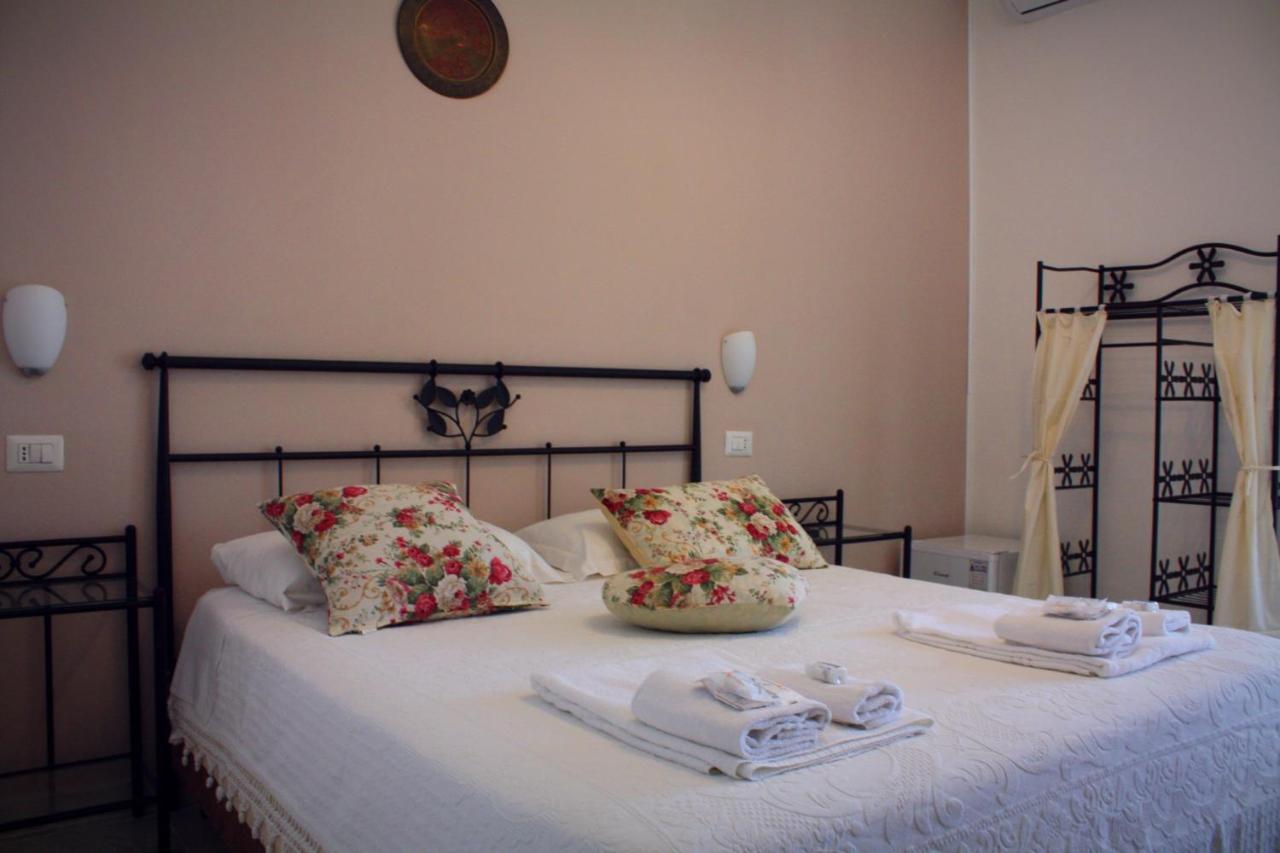 Vila Sejuda Hotel Peschici Kültér fotó